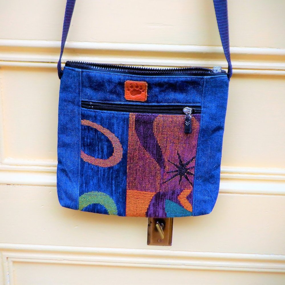 Casual, Comfortable ~~~ CROSS BODY BAG ~~~ Safe Holding